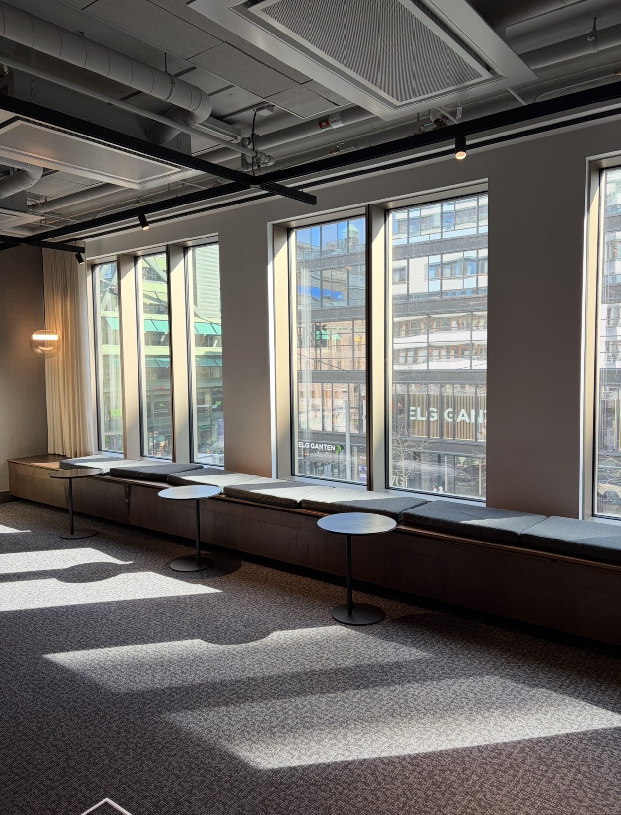 Lounge area with city views